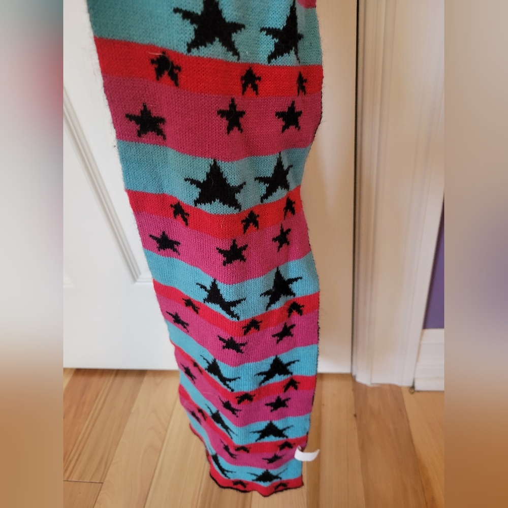 Reversable Scarf - Picture 3 of 4